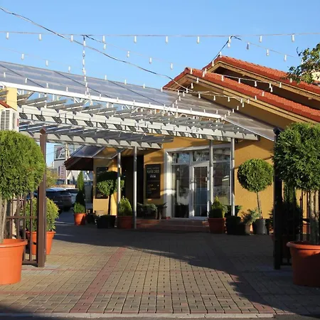 Hotel Kiev 365 Park 4*