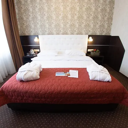 Kiev 365 Park Hotel