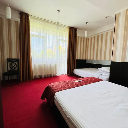 Kiev 365 Park 호텔 4*